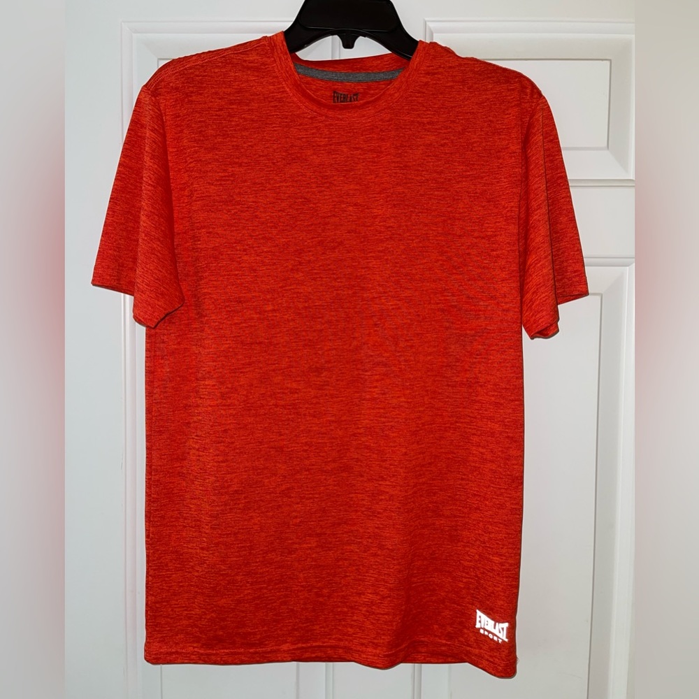 Men’s orange workout t shirt, size small